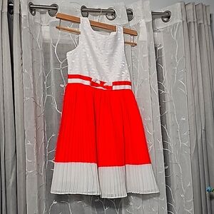 Sweet hearth rosa dress, size 12 white and salmon color.